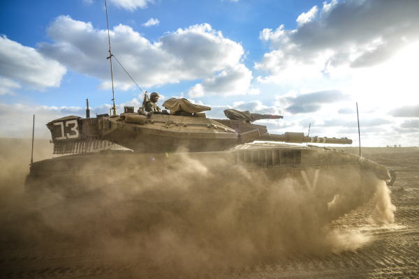 An Israeli tank near the Gaza border (Shutterstock.com)